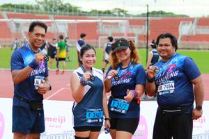 BIB: 7404, 2477, 2437
                            <button type="button" onclick="openModal(4647214)" class="btn btn-primary btn-sm float-right btn-popup" data-toggle="modal" data-target=".modal-high-quality">
                        <i class="fas fa-shopping-cart"></i> Add to Cart
                    </button>
                                            <button type="button" onclick="isThisMe(4647214, true)" class="btn btn-success btn-sm float-right btn-popup btn-isme hidden" data-toggle="tooltip" data-placement="bottom" title="นี่คือรูปของคุณใช่ไหม คลิกที่นี่เพื่อเอาเข้าอัลบั้ม">
                        <i class="fas fa-plus"></i> Add to album
                    </button>
                    <button type="button" onclick="isThisMe(4647214, false)" class="btn btn-warning btn-sm float-right btn-popup btn-isnotme hidden">
                        <i class="fas fa-ban"></i> Remove from album
                    </button>